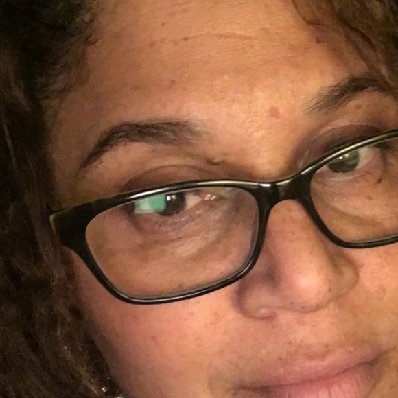 Meet your Posher, Tanya - Picture 1 of 1